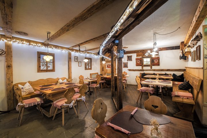 Una stube in legno a San Cassiano